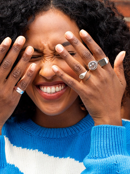 Smiley signet ring discount